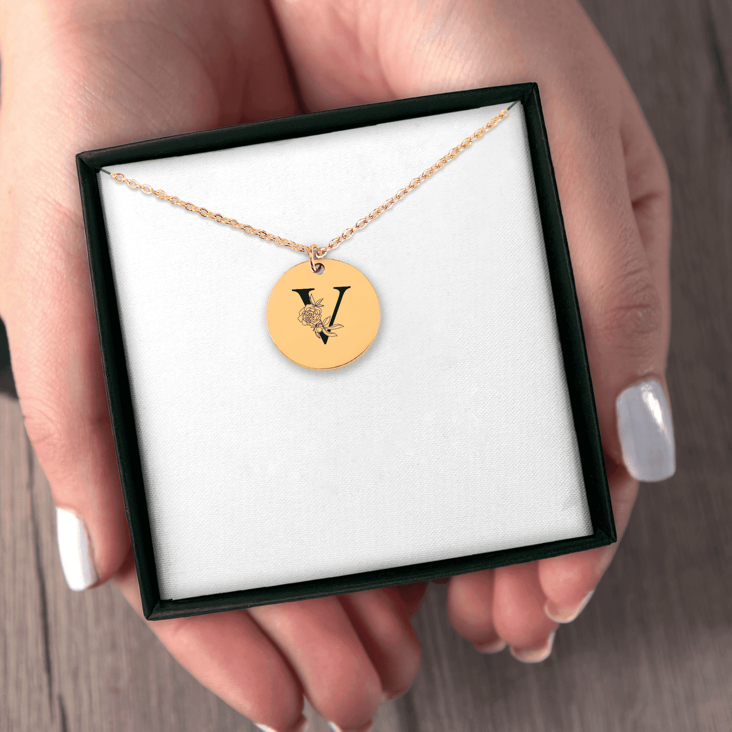 Floral Initial Necklace – your initial beautifully engraved